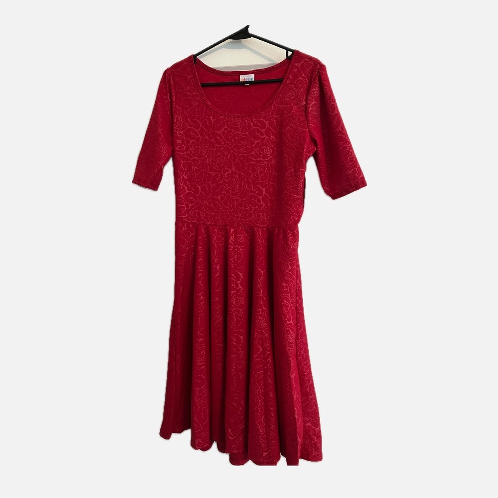 LuLaRoe Nicole Red Textured floral dress size Large. NWT